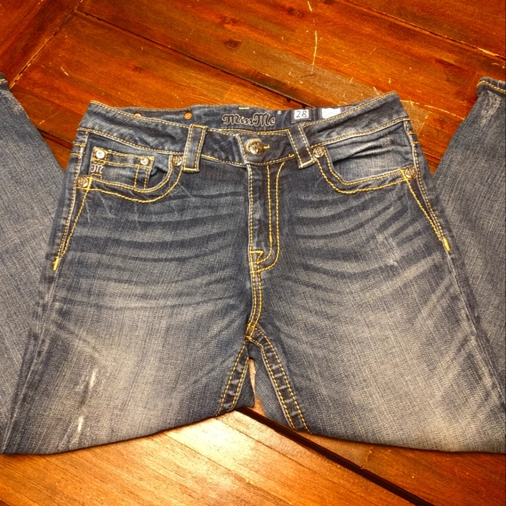 Miss Me Cuffed Capri jeans 28